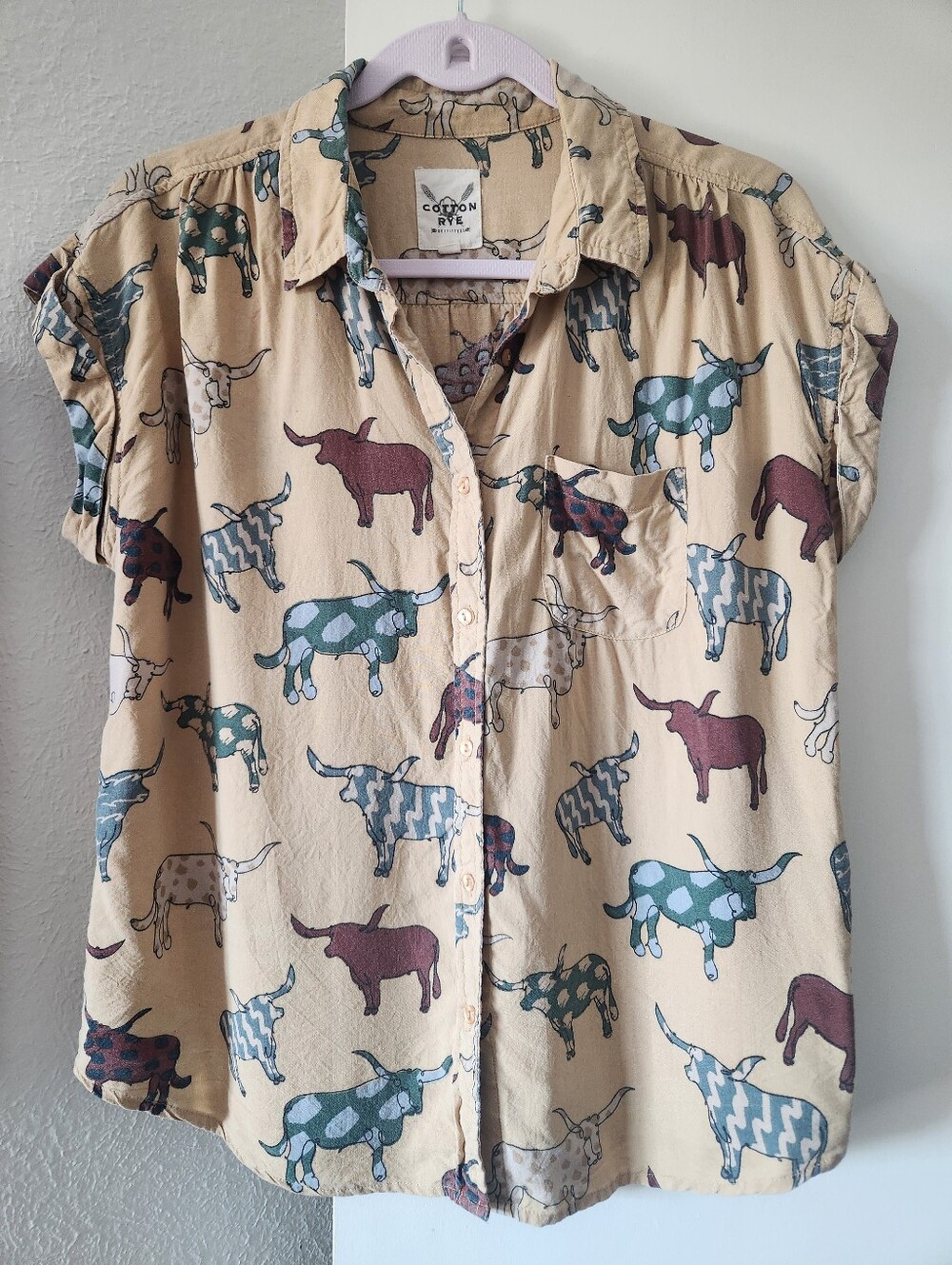 Cotton & Rye Longhorn cow print top